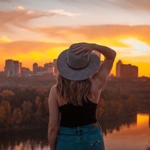 Meet your Posher, Marie